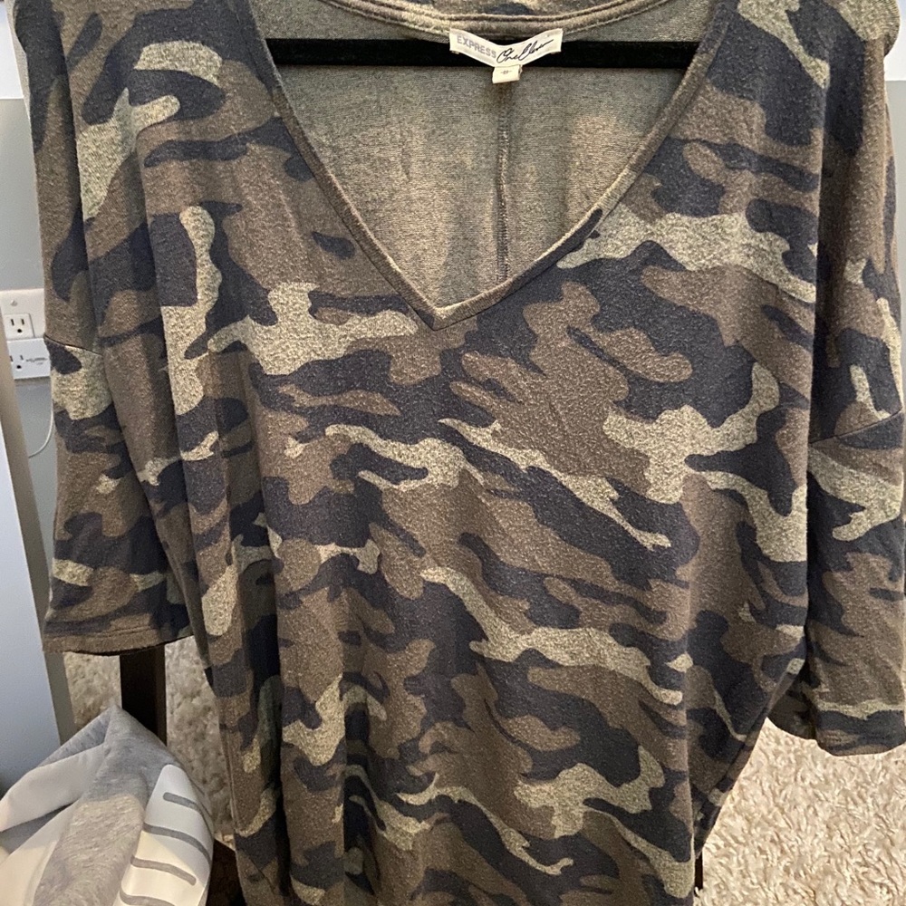 Express 3/4 long sleeve